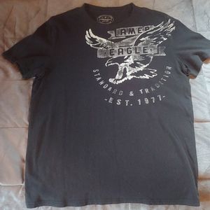 American Eagle short sleeve shirt
